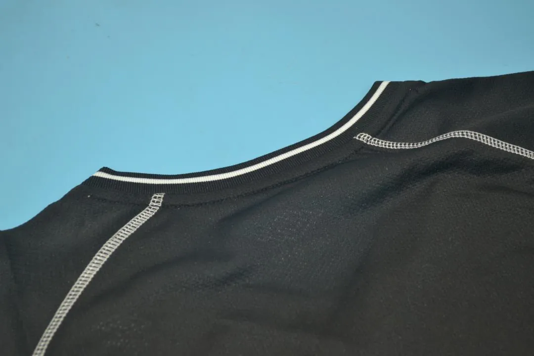 00-02 Manchester United away black long sleeve 5