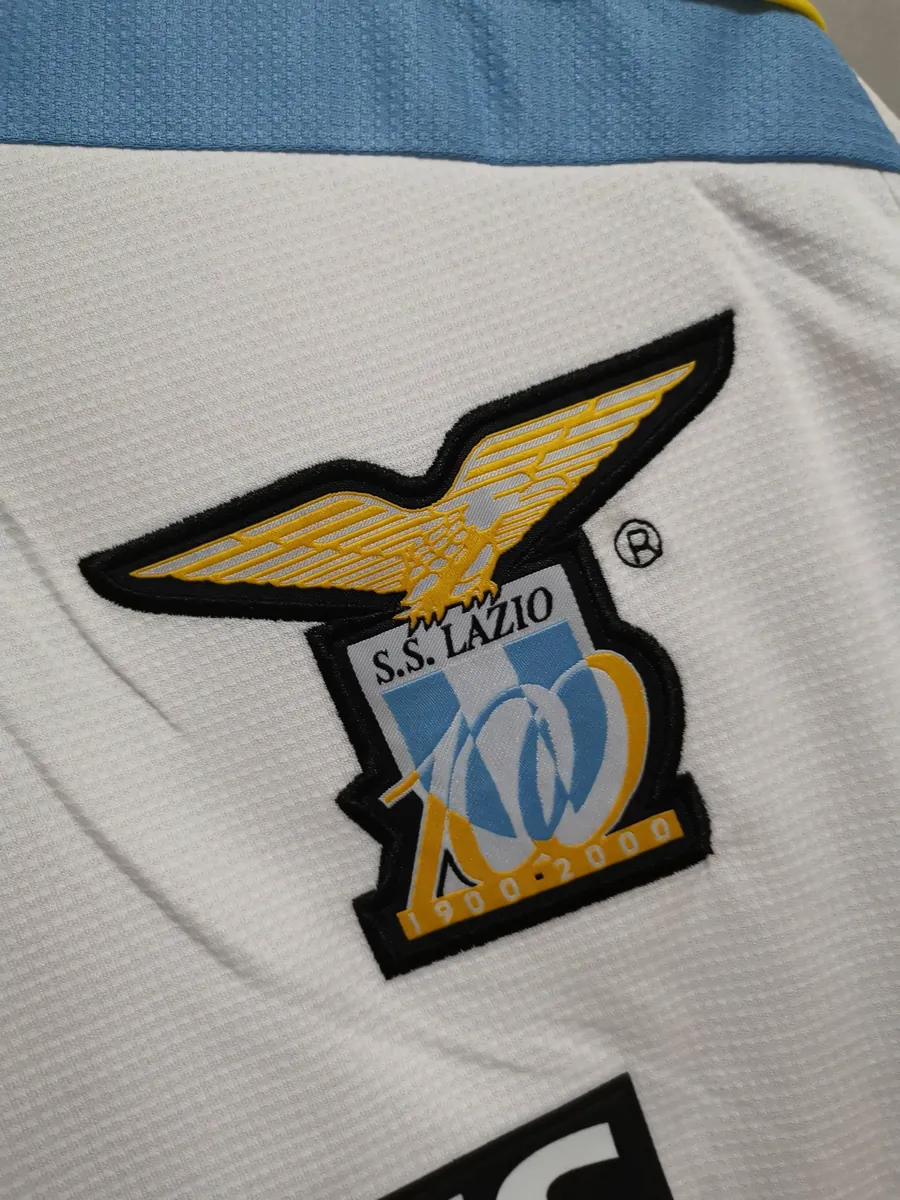 00-01 Lazio away 3