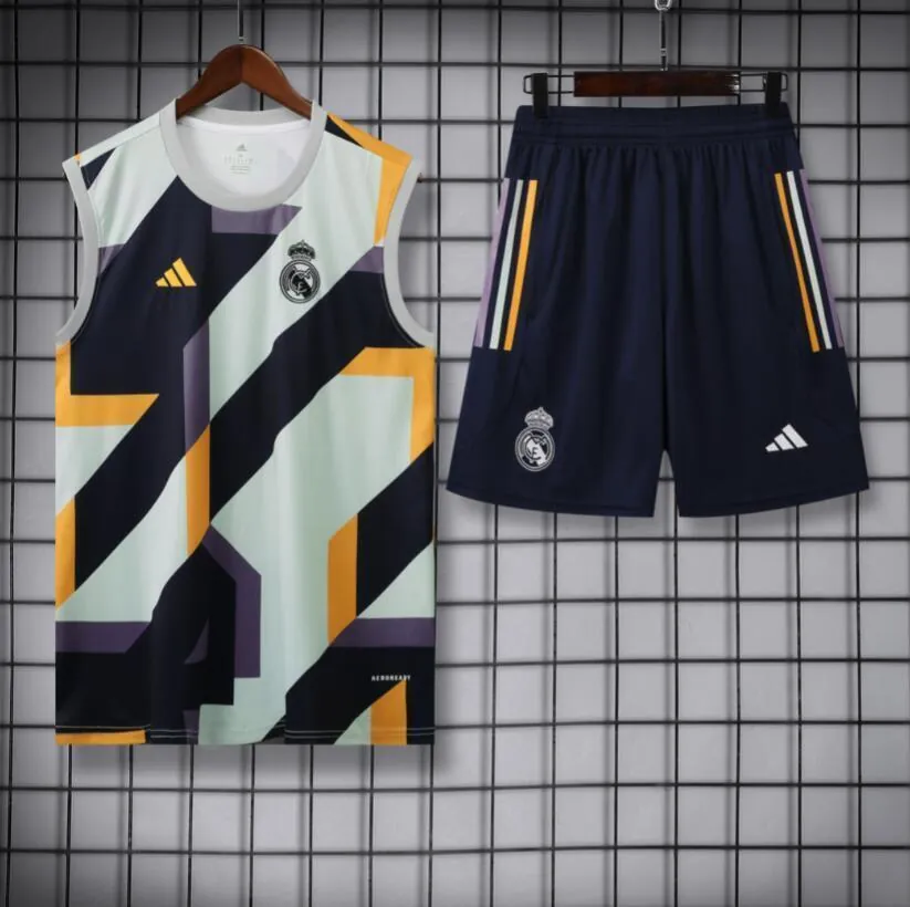 23-24 Real Madrid Training Suits Black&Gray Sleeveless Kit Soccer Jerseys Yupoo 3