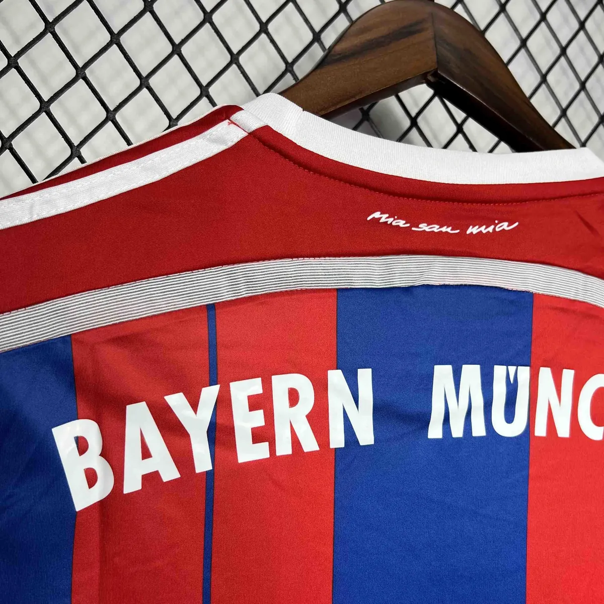14-15 Bayern Home Retro Kit Vintage Shirt AAAAJersey Wholesale Yupoo 2