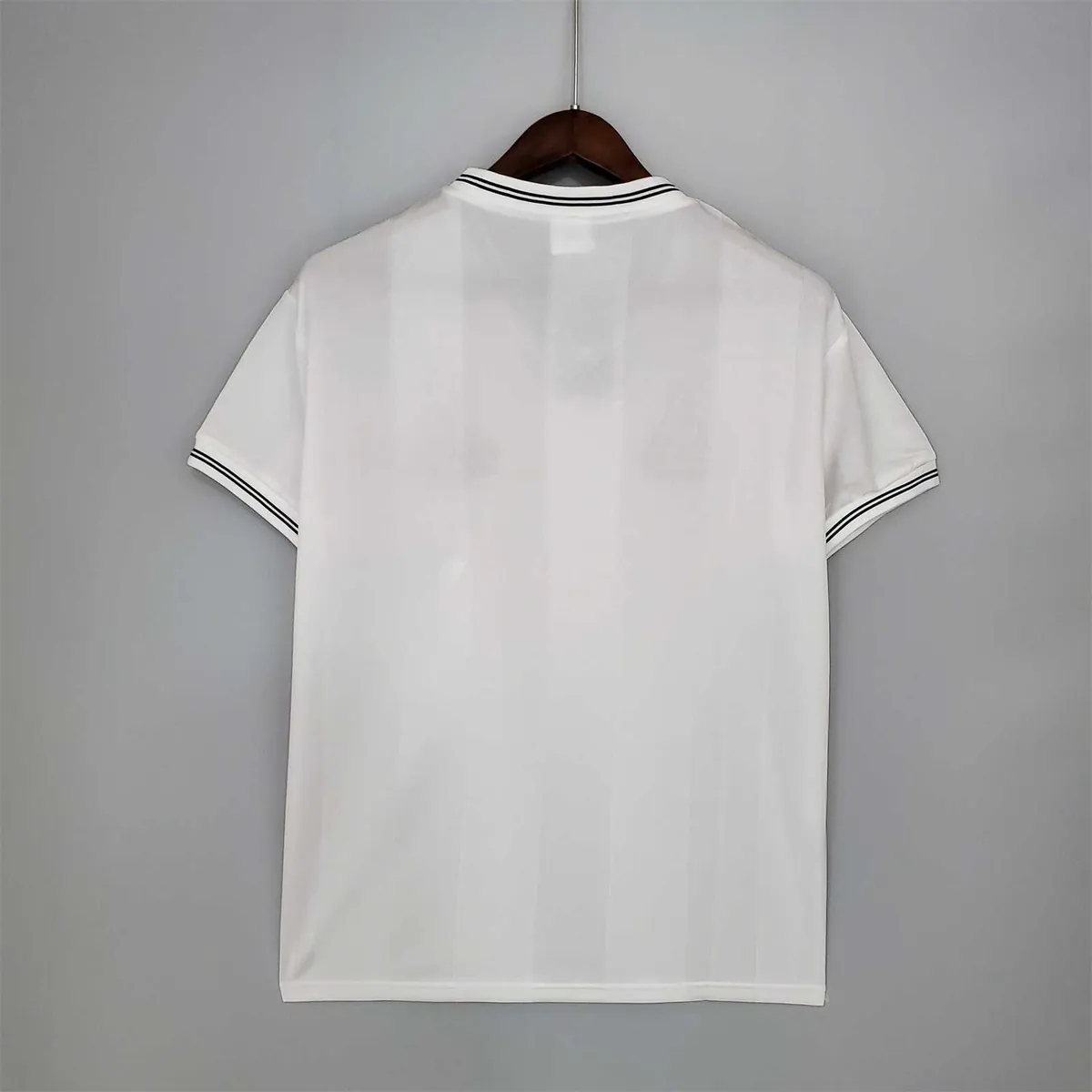 83-84 Tottenham Hotspur home 7