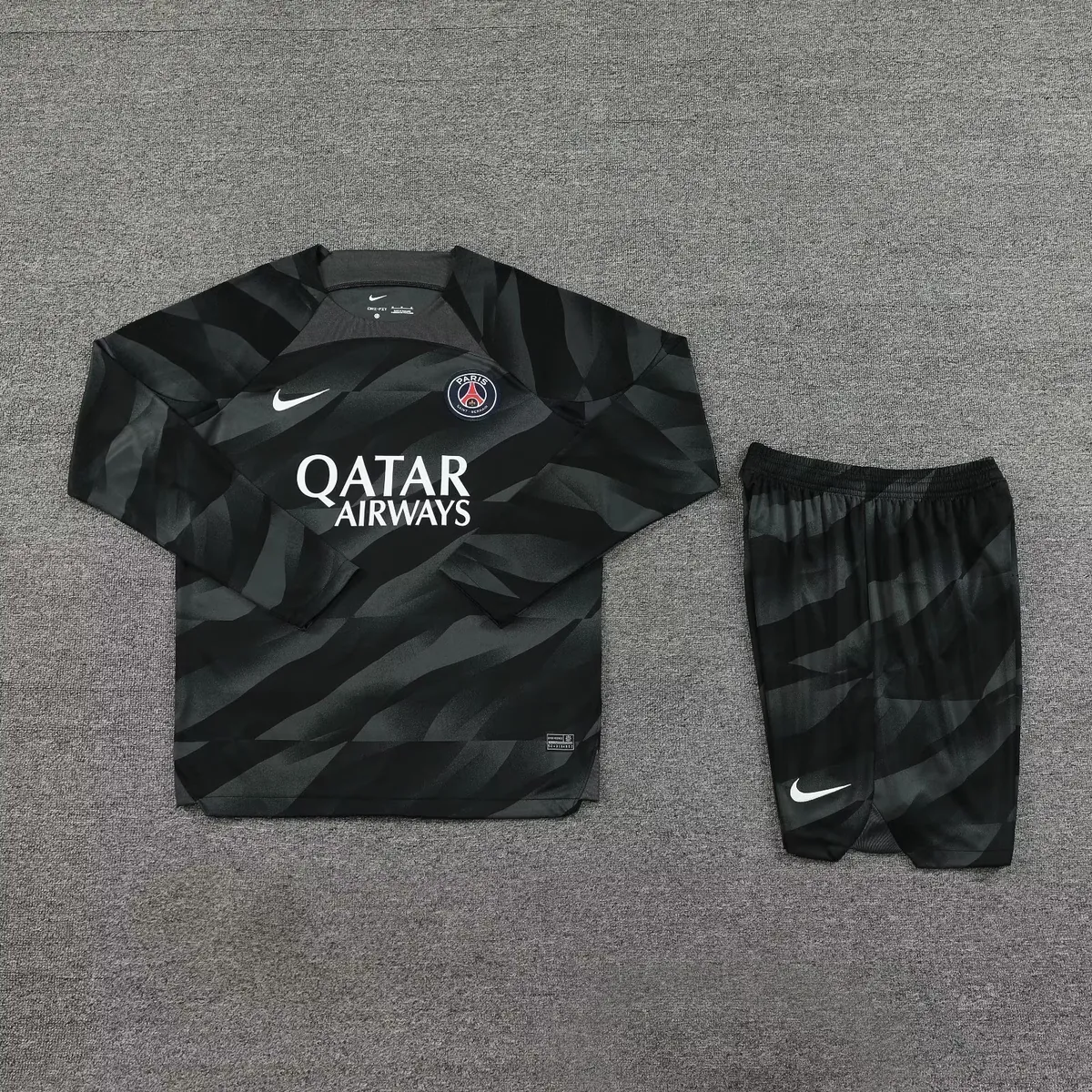 23-24 PSG Goalkeeper Black Long Sleeve Soccer Jerseys Yupoo 1