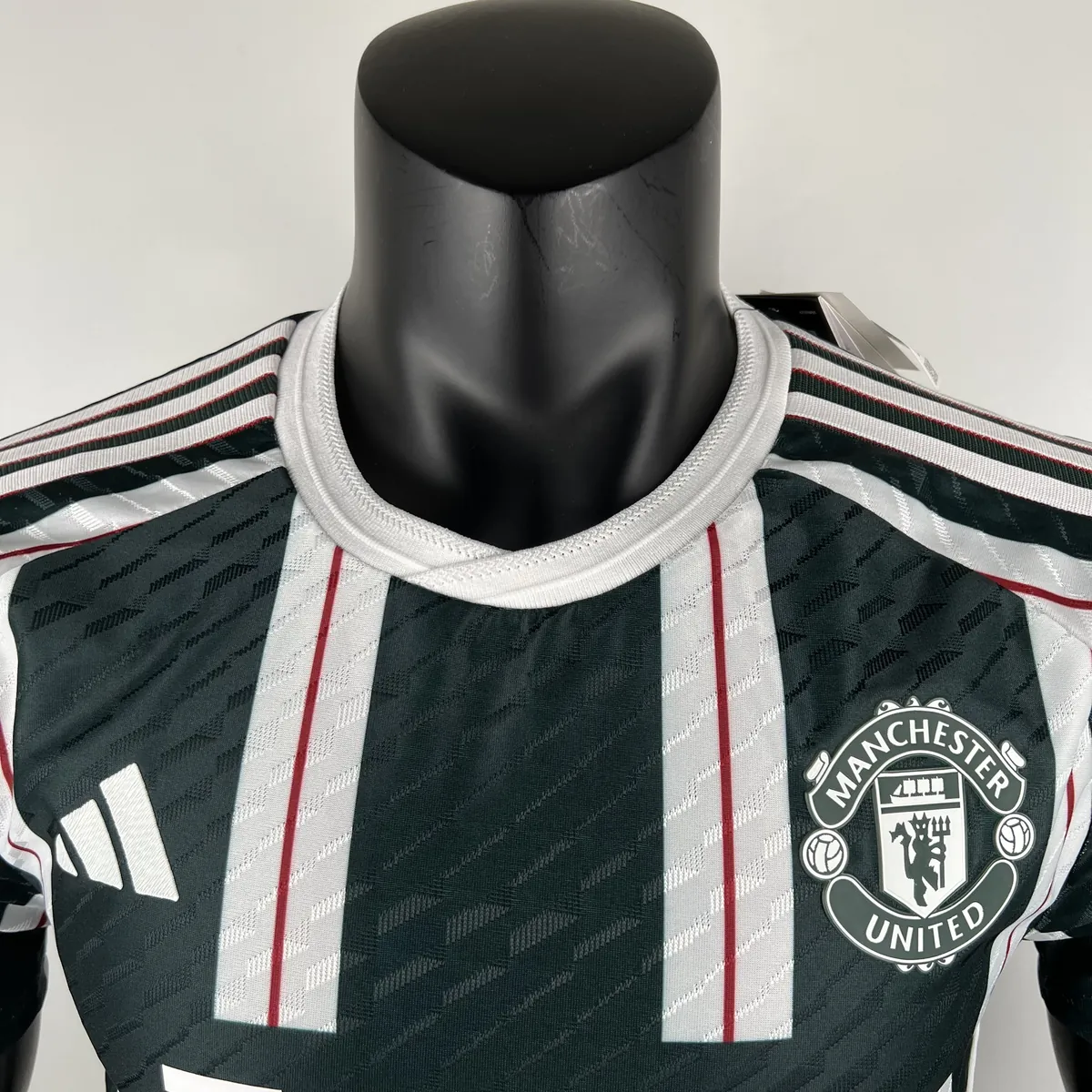 23-24 Manchester United away player version 3