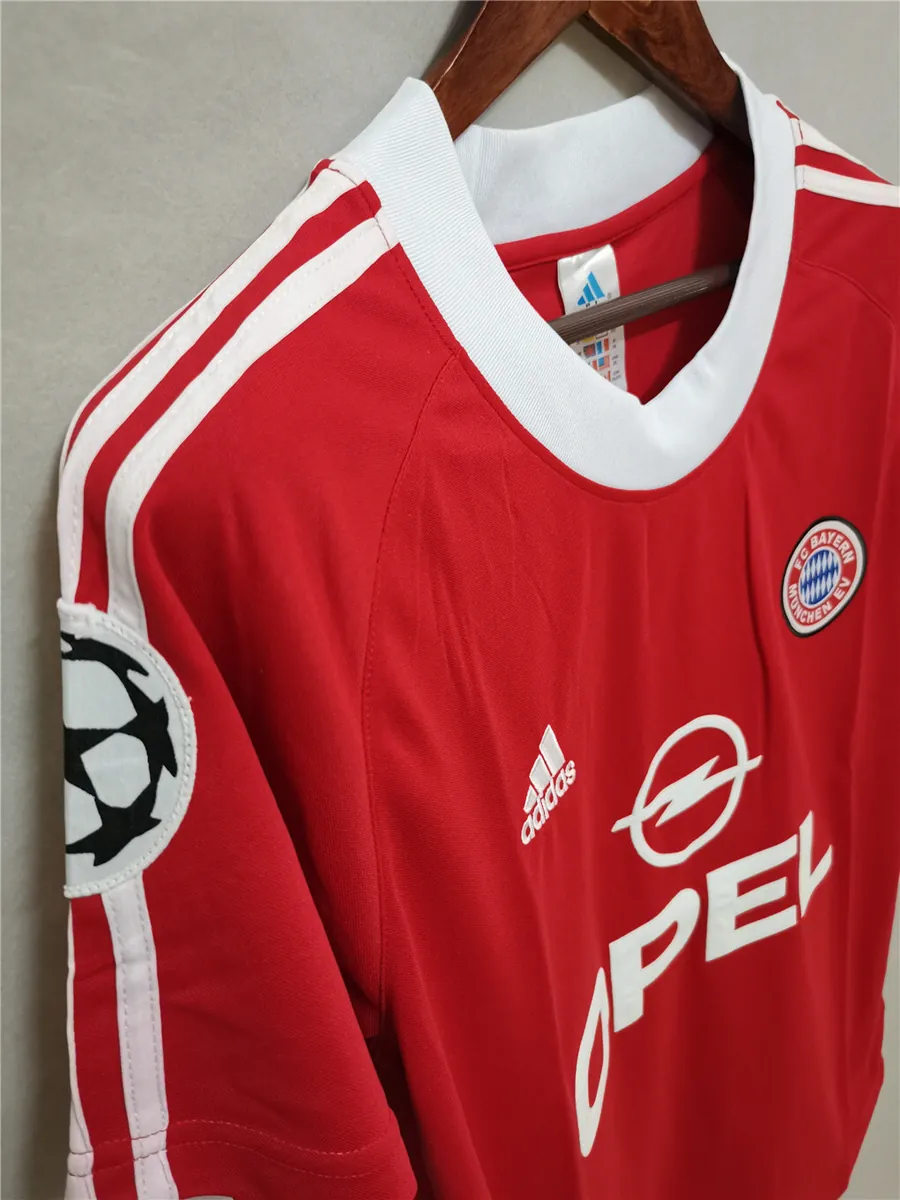 01-02 Bayern Munich Champions League home red 1