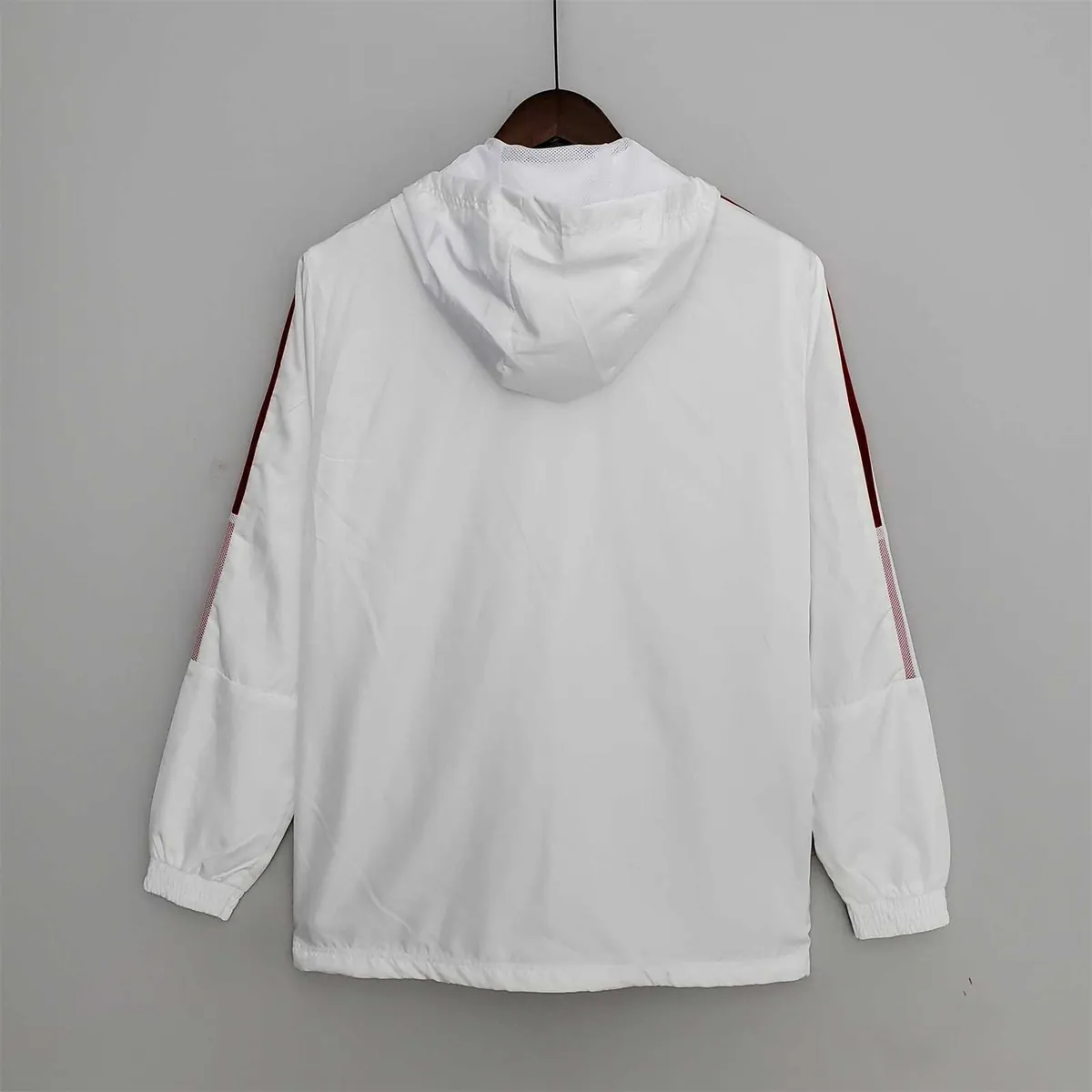 22-23 Manchester United white windbreaker 6