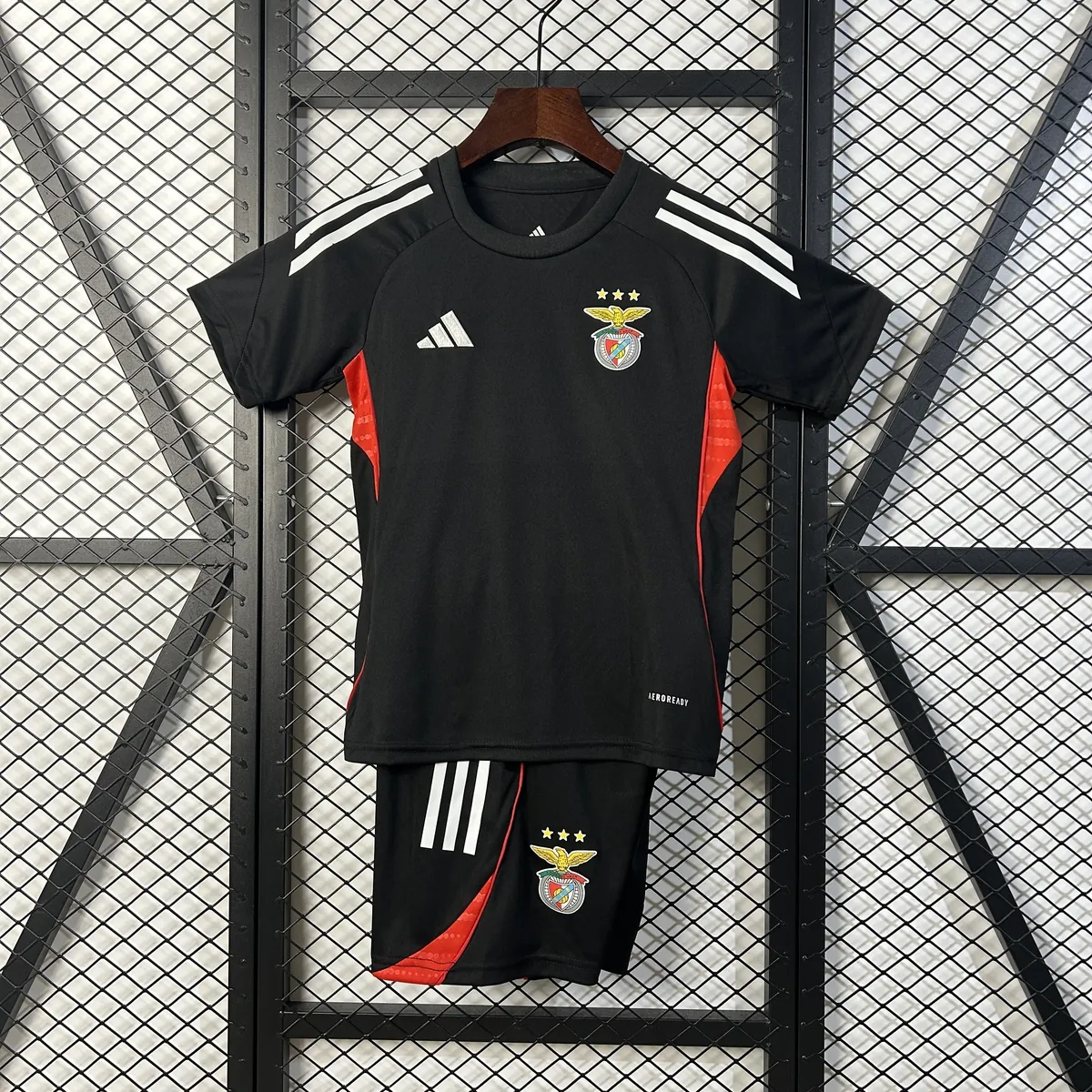 25-26 Benfica Black Pre-Match Kid Kits Youth Apparels Sino AAAAJersey Supply Yupoo 9