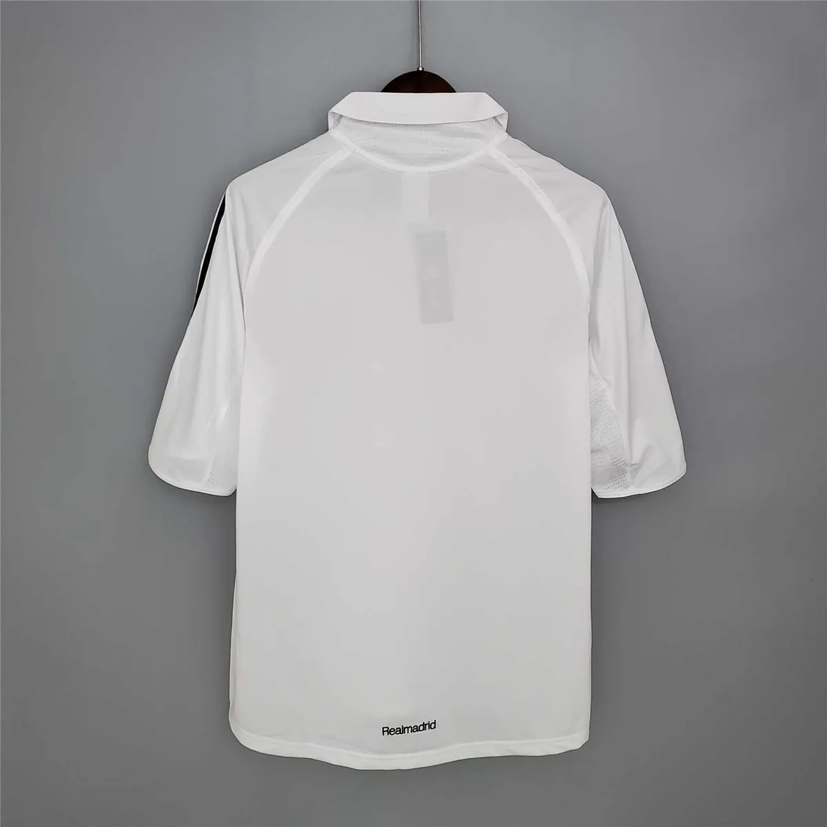 05-06 Real Madrid home 5