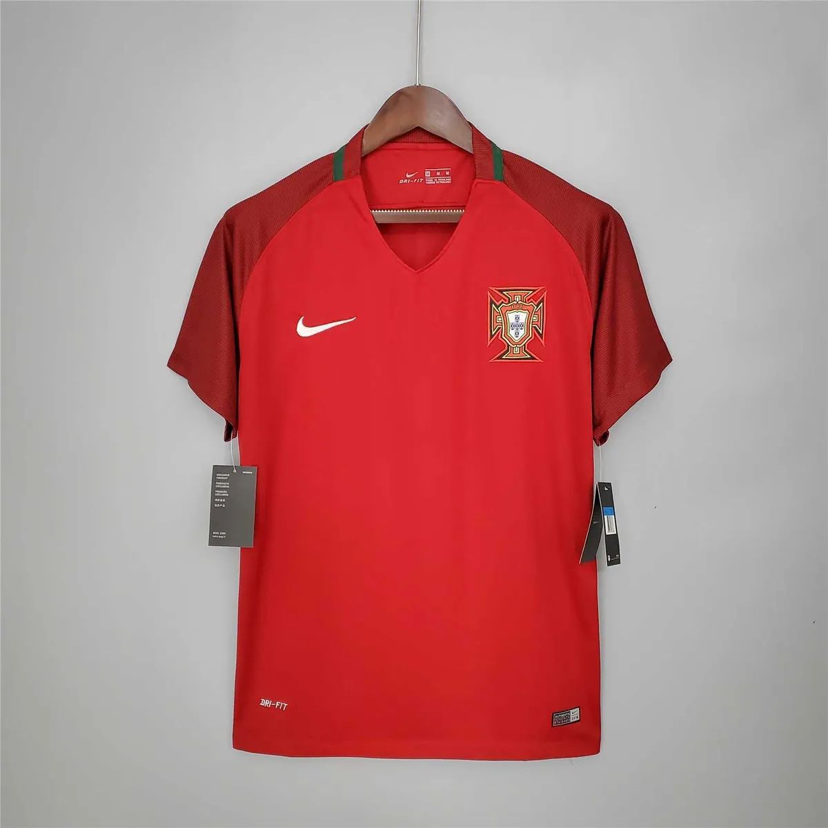 2016 Portugal home 6