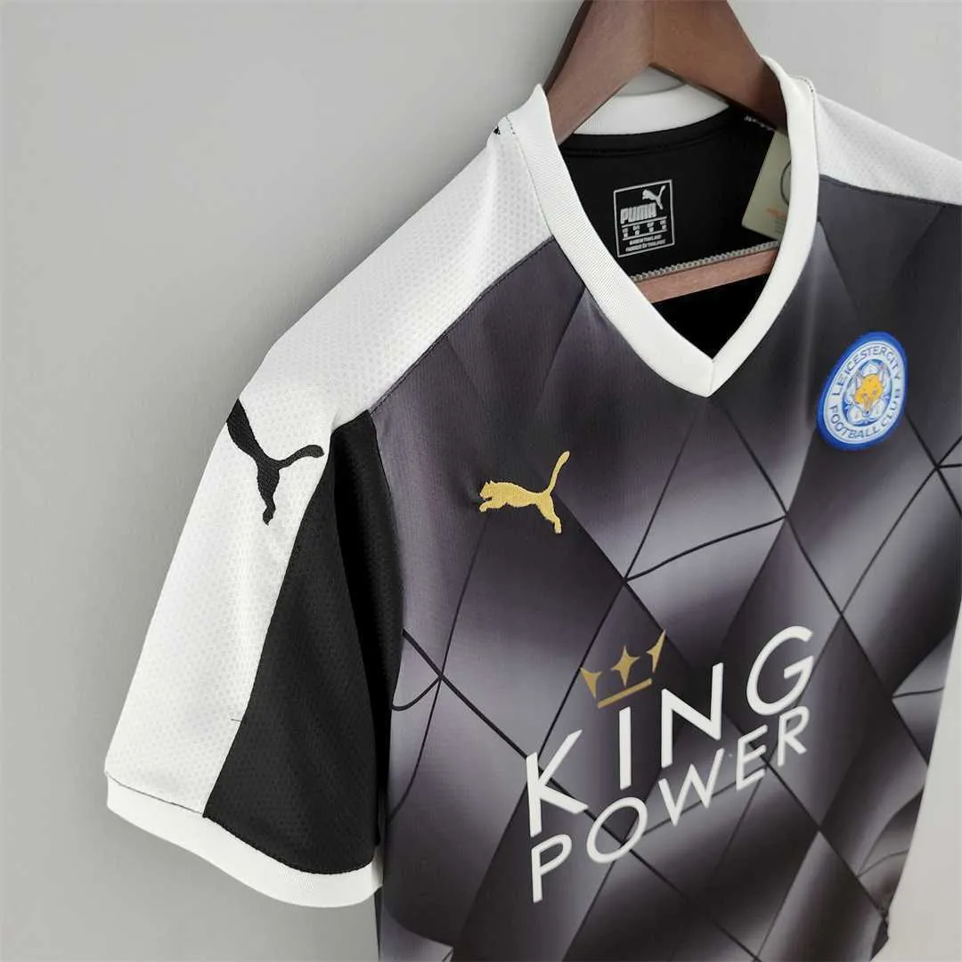 15-16 Leicester City away 8