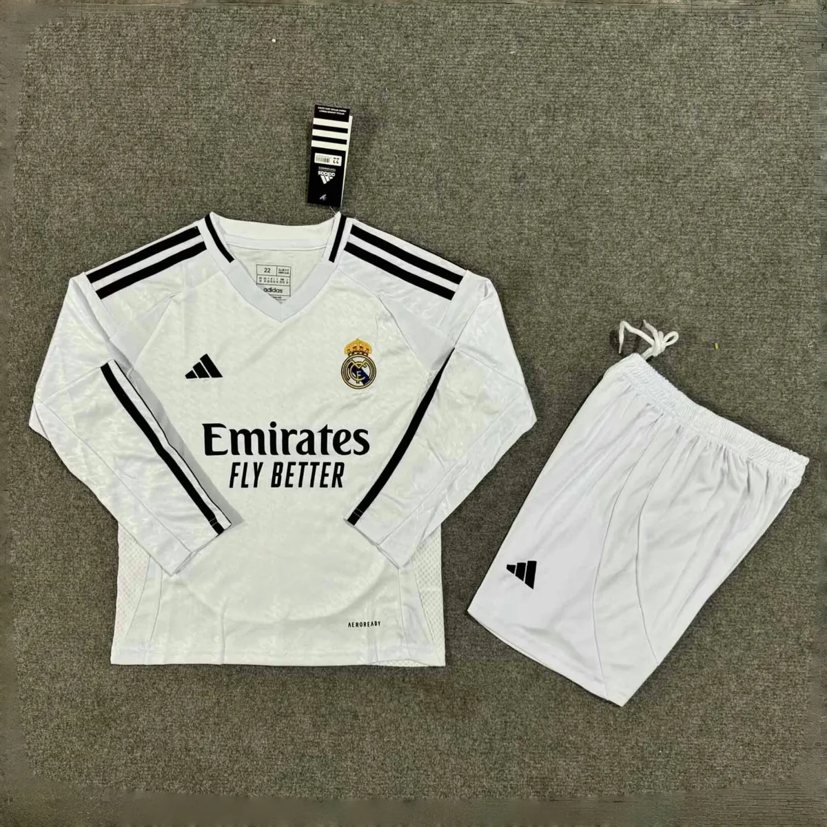 24-25 Real Madrid Home Kid Kits Long Sleeve Youth Apparels AAAAJersey Supplier Yupoo 2