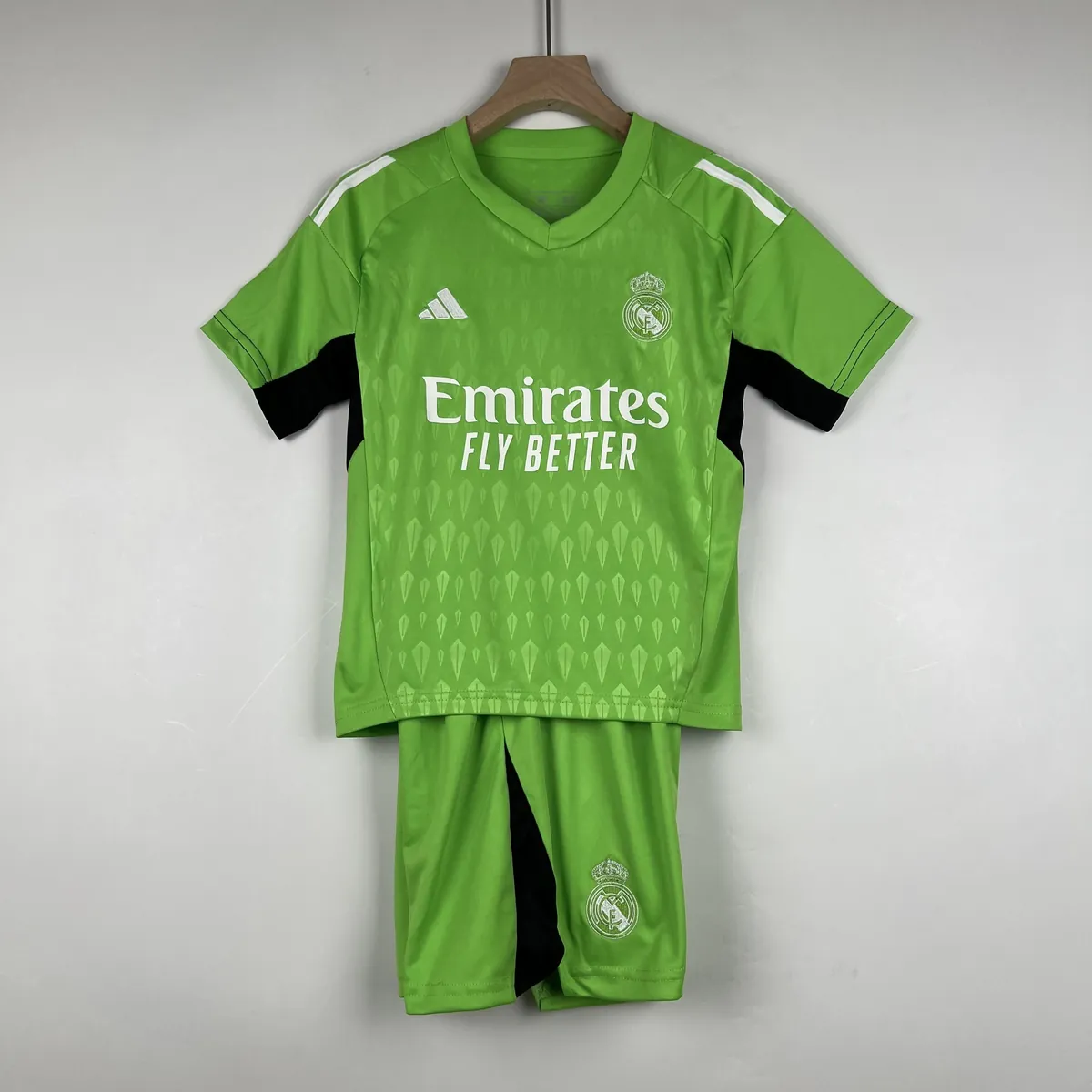 23-24 Kids Goalkeeper Real Madrid Green Size 16-28 10