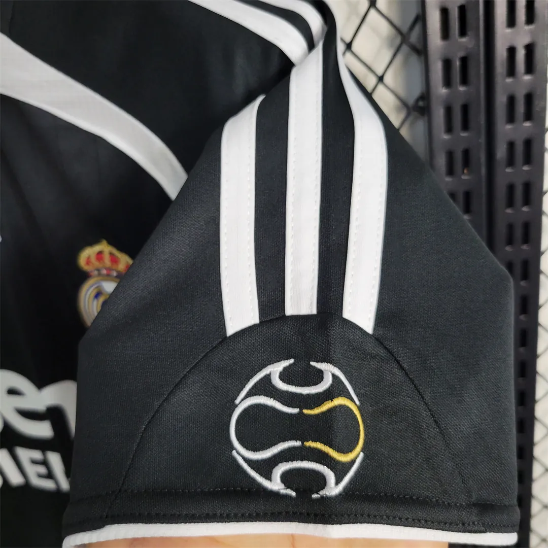 06-07 Real Madrid third away 1