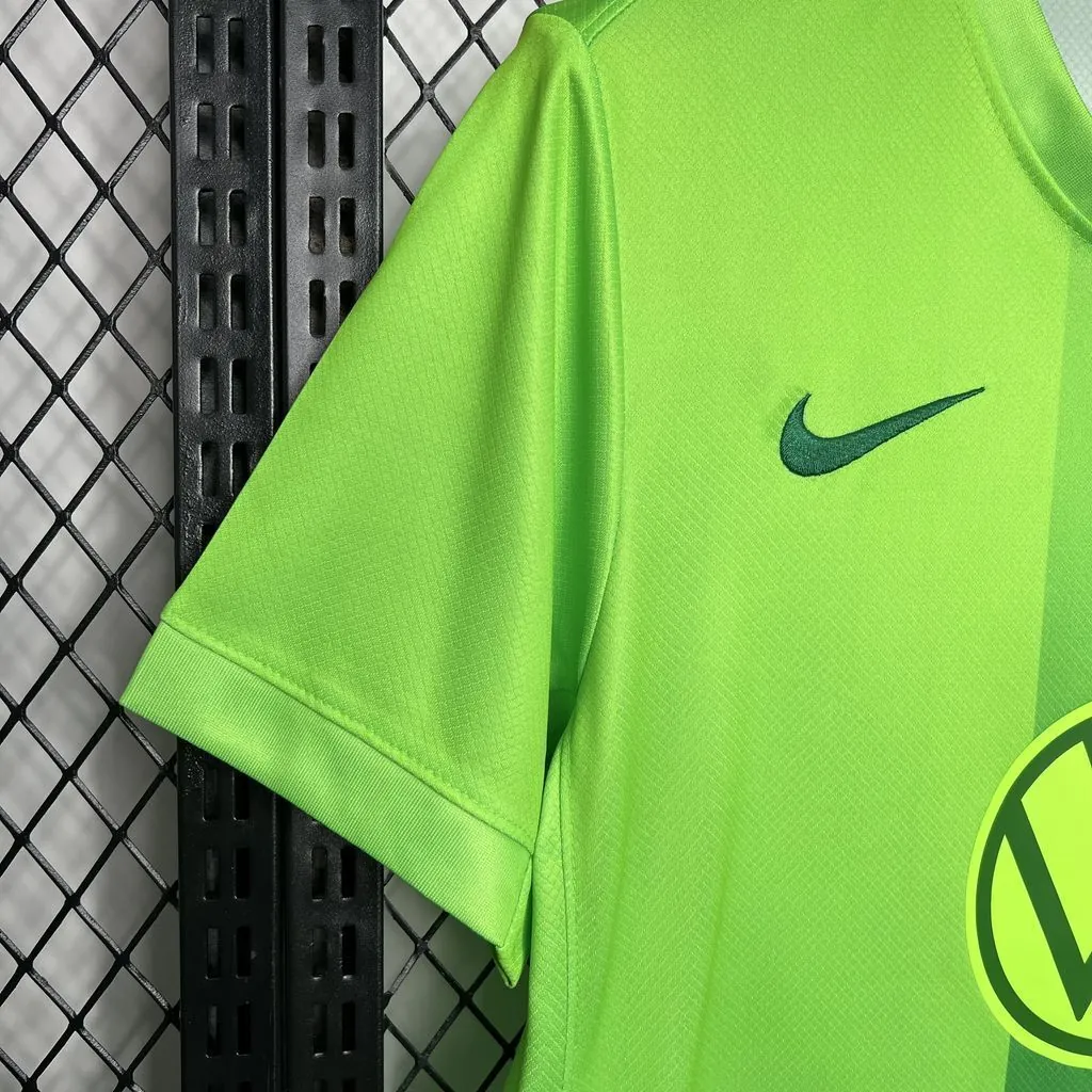 24-25 Wolfsburg Home Kit Football Wear Sport AAAAJersey Yupoo 3