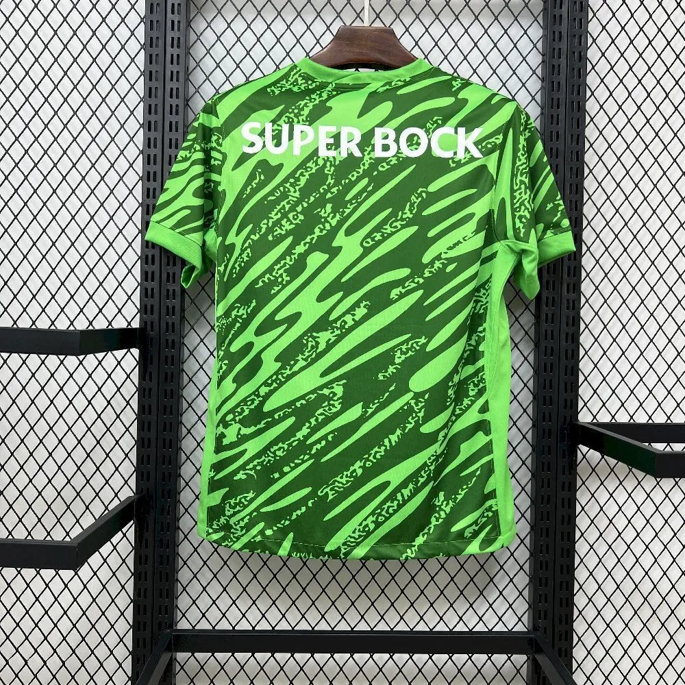 25-26 Sporting Lisbon Green Goalkeeper Kit Football T-Shirt AAAAJersey Supply Yupoo 5