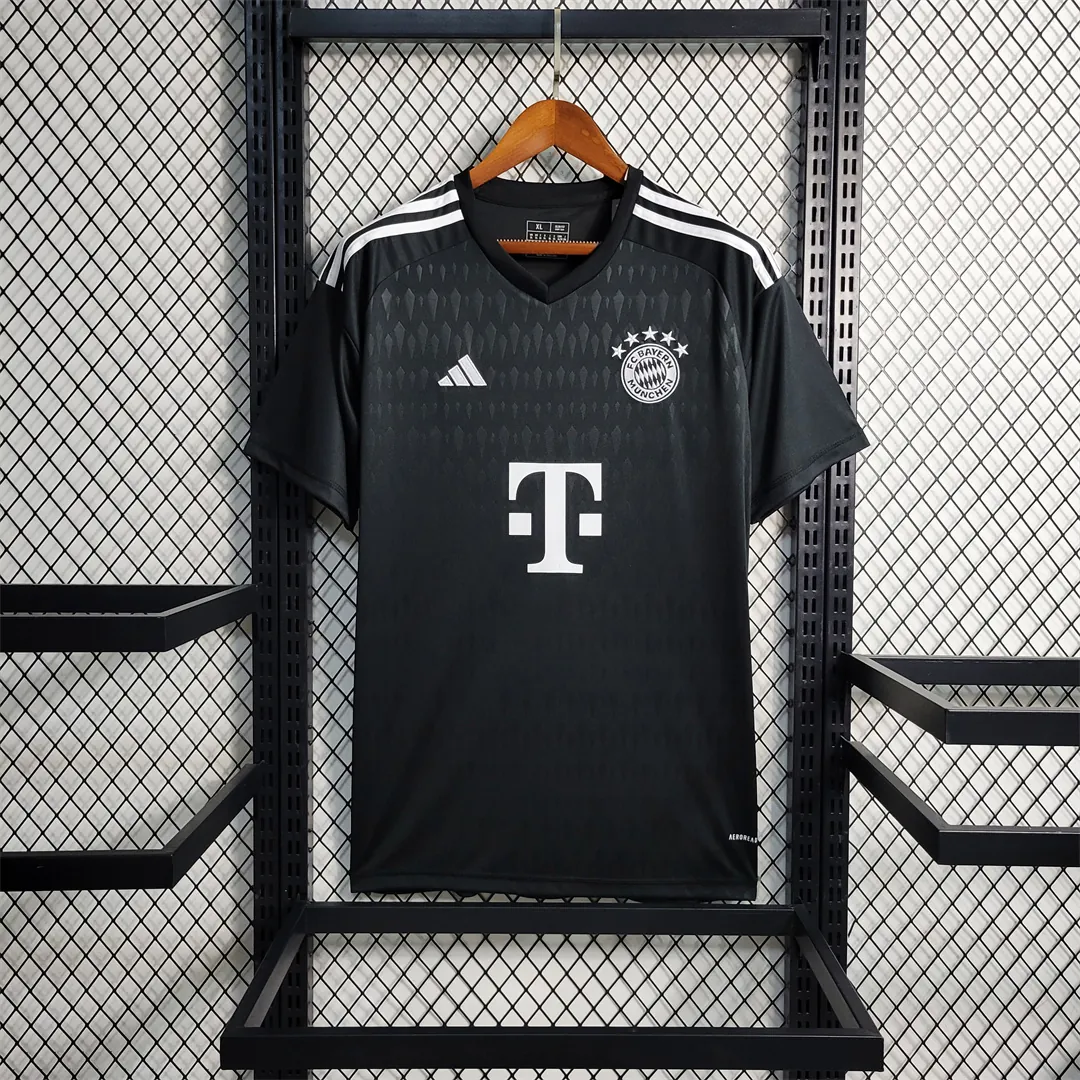 23-24 Bayern black goalkeeper 9