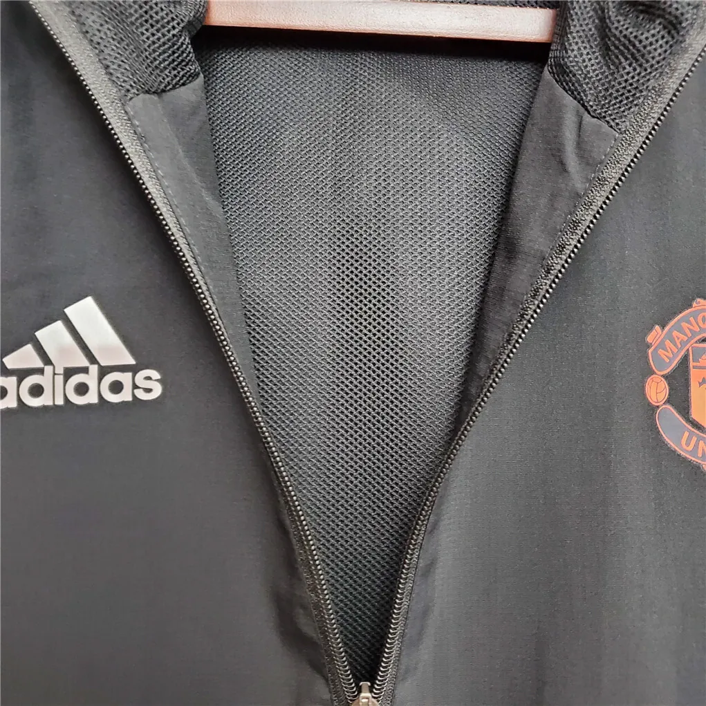 20-21 Manchester United black windbreaker 4