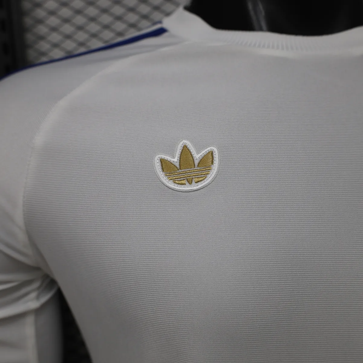 26-27 Leeds United Mens Retro Style Football Long Sleeve T-Shirt AAAAJersey Supply Yupoo 3
