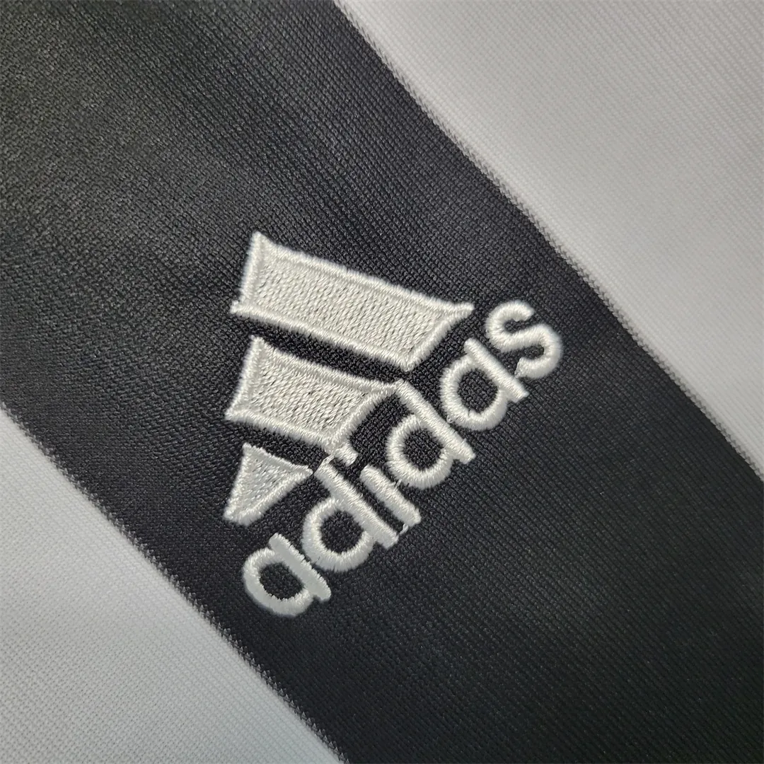 04-06 Newcastle home 1
