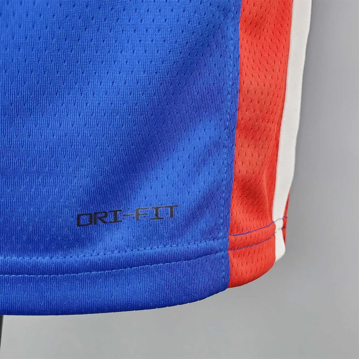 75th Anniversary Iverson #1 Pistons Blue 7