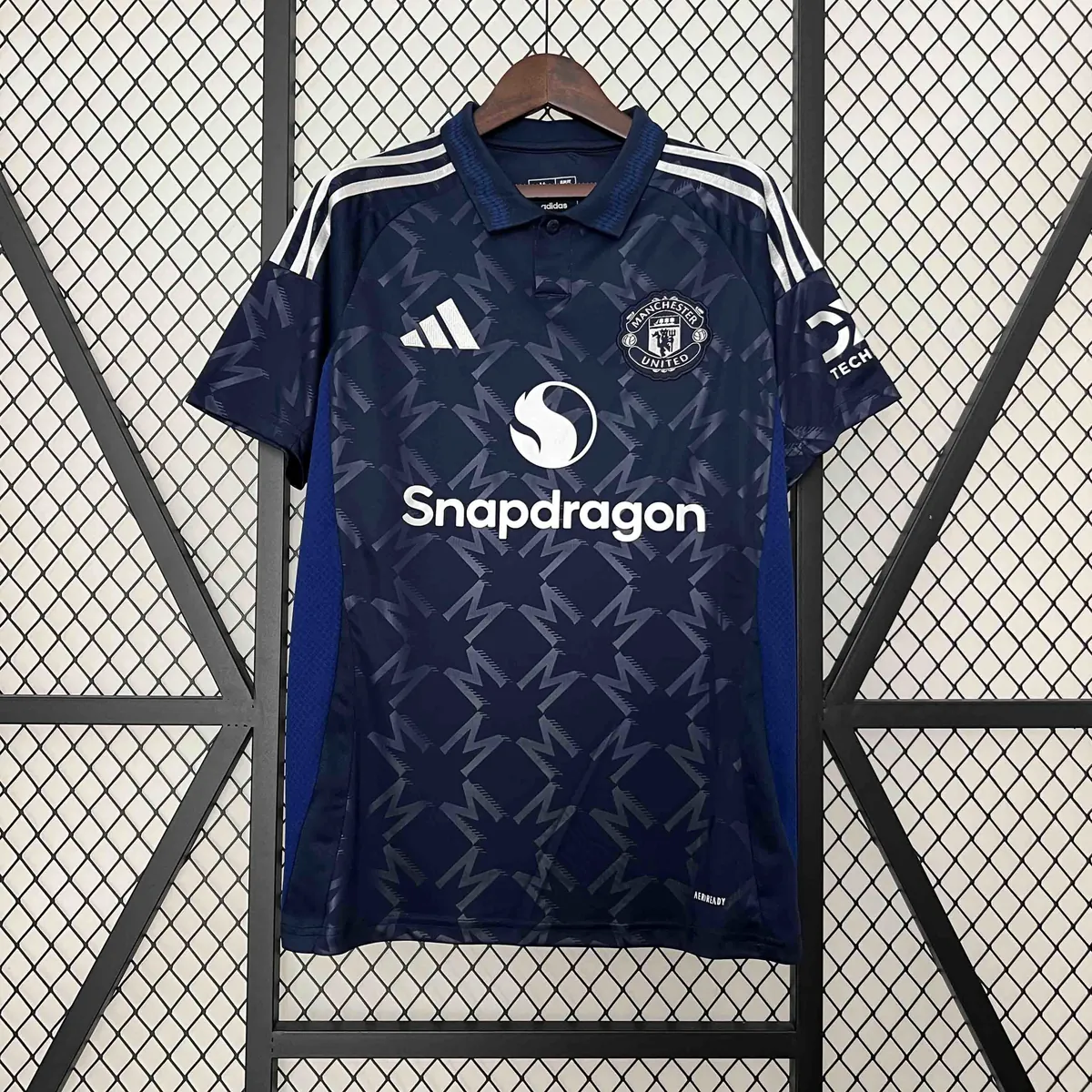 24-25 Manchester United Away Kit Soccer Uniform AAAAJersey Wholesale Yupoo 8