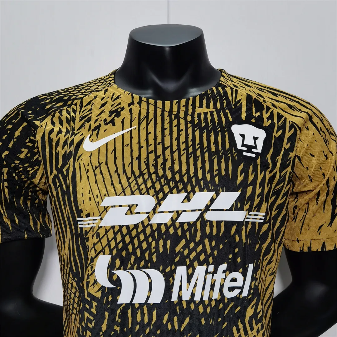 22-23 Pumas Training suit player version 4