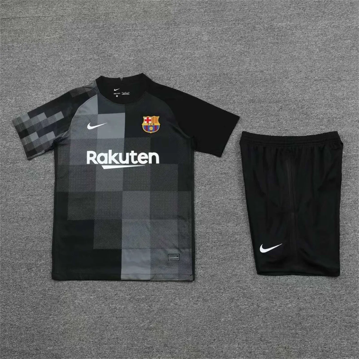 21-22 Barcelona black goalkeeper 12