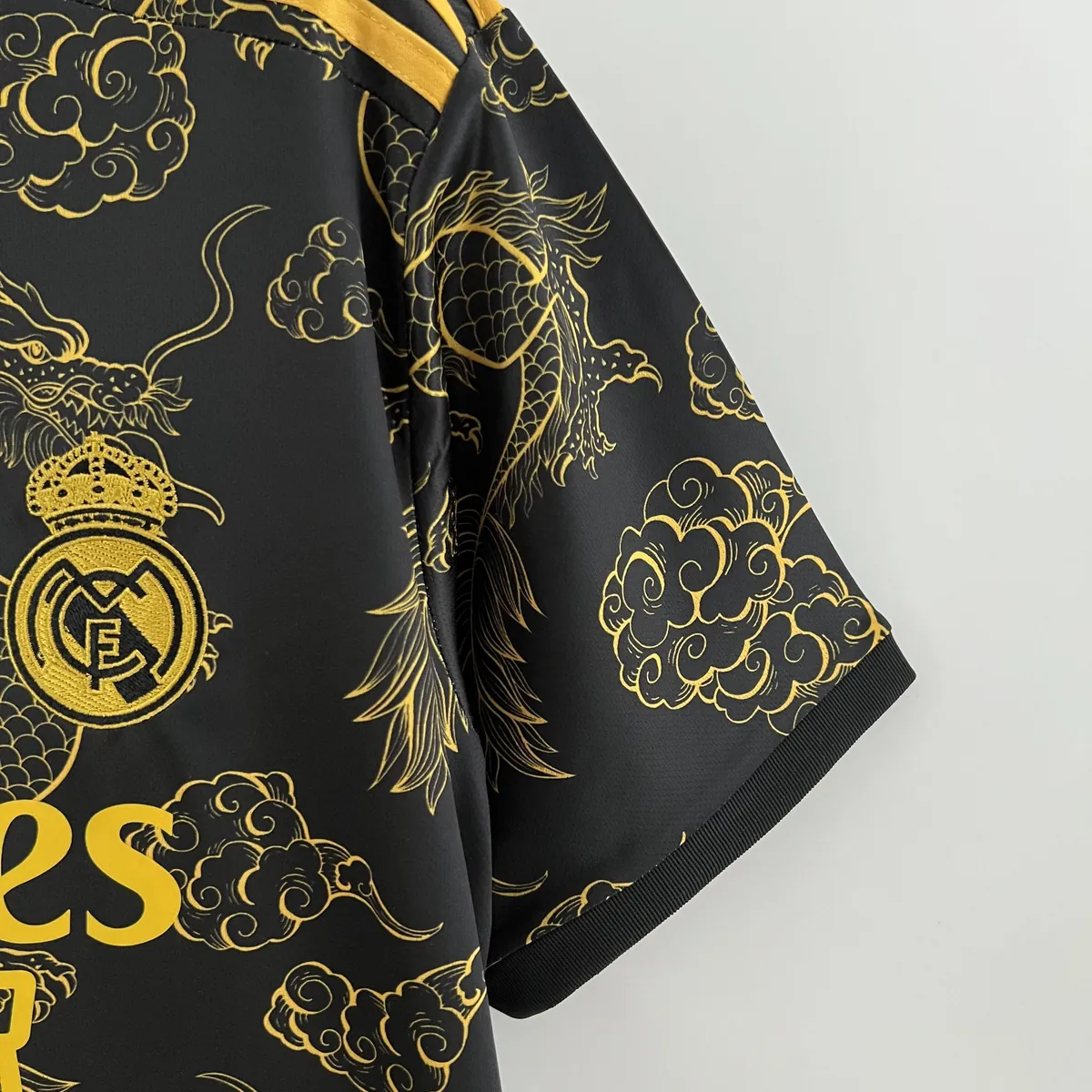 23-24 Real Madrid Special Edition Kit Golden Dragon Shirt Football Jerseys Yupoo 5