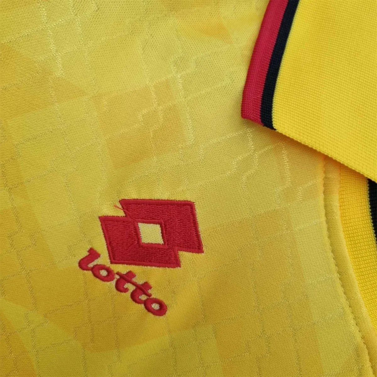 95-96 AC Milan away 4