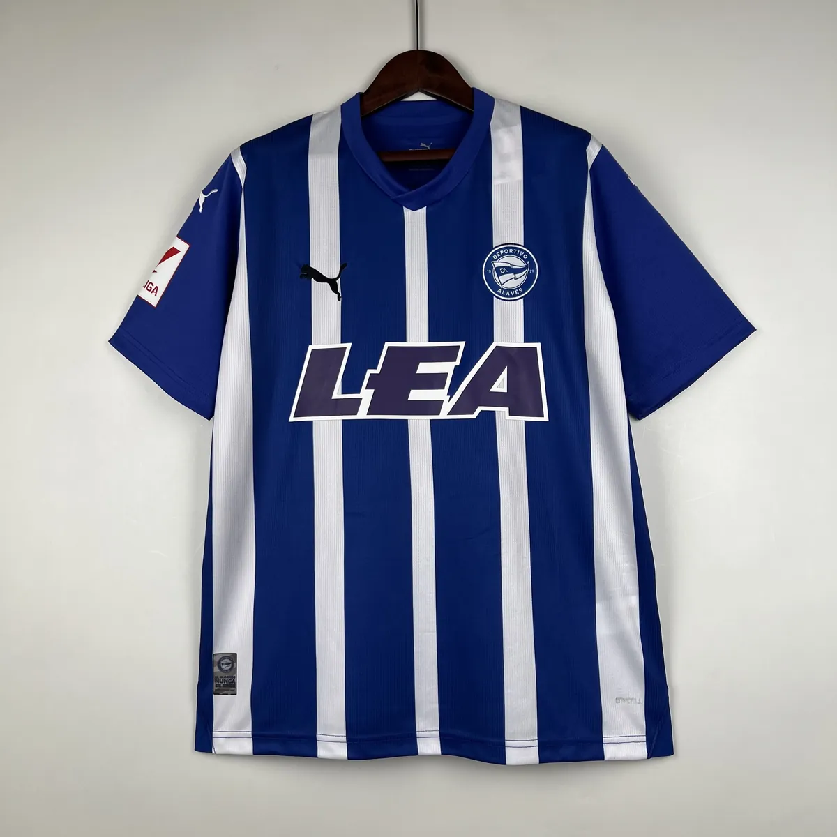 23-24 Alaves Home S-XXL Soccer Jerseys 10