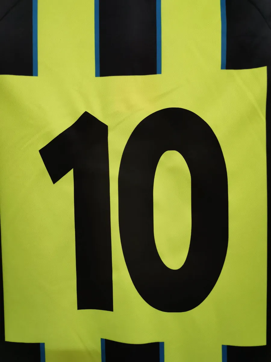 98-99 Manchester City away 4