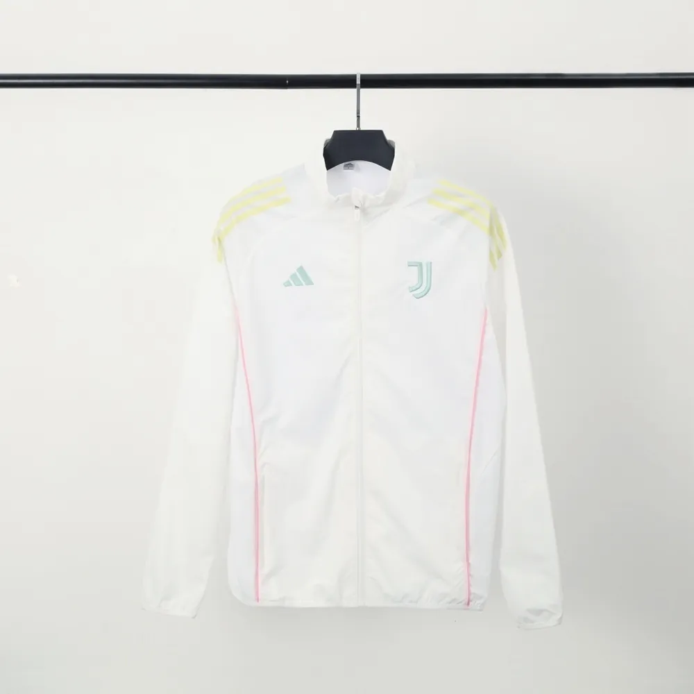 25-26 Juventus Windbreaker White Jacket AAAAJersey Supply Yupoo 2
