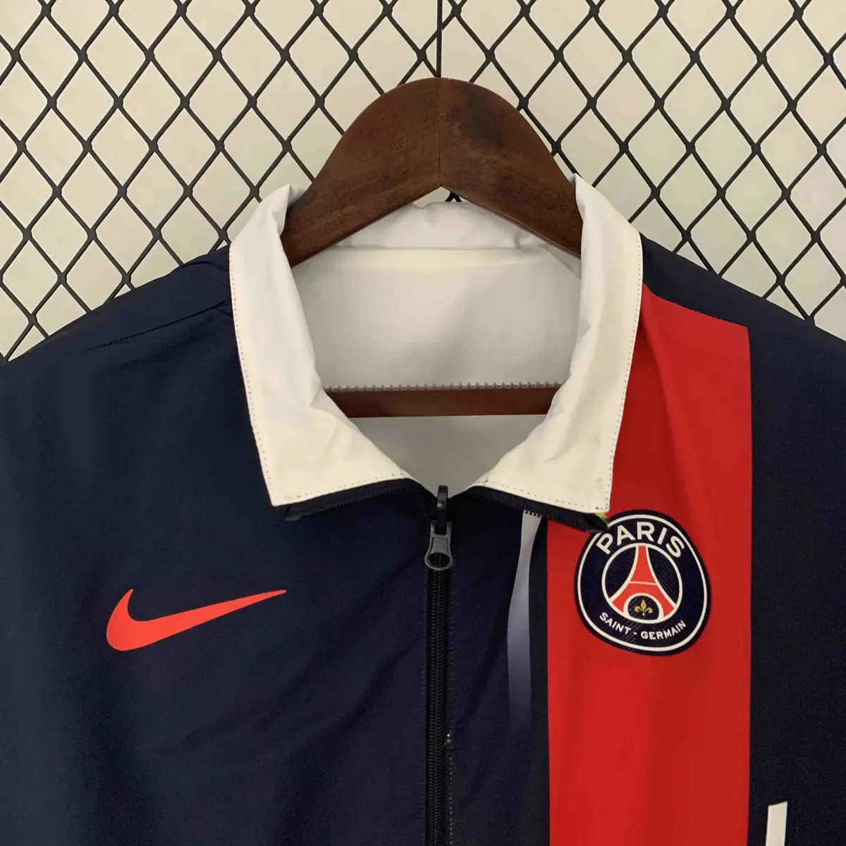23-24 PSG Reversible Windbreaker White&Navy Double-Sides Jacket Soccer Jerseys For Sale 3