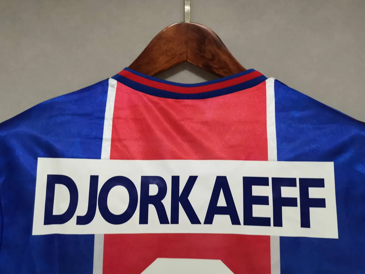 95-96 PSG home 11