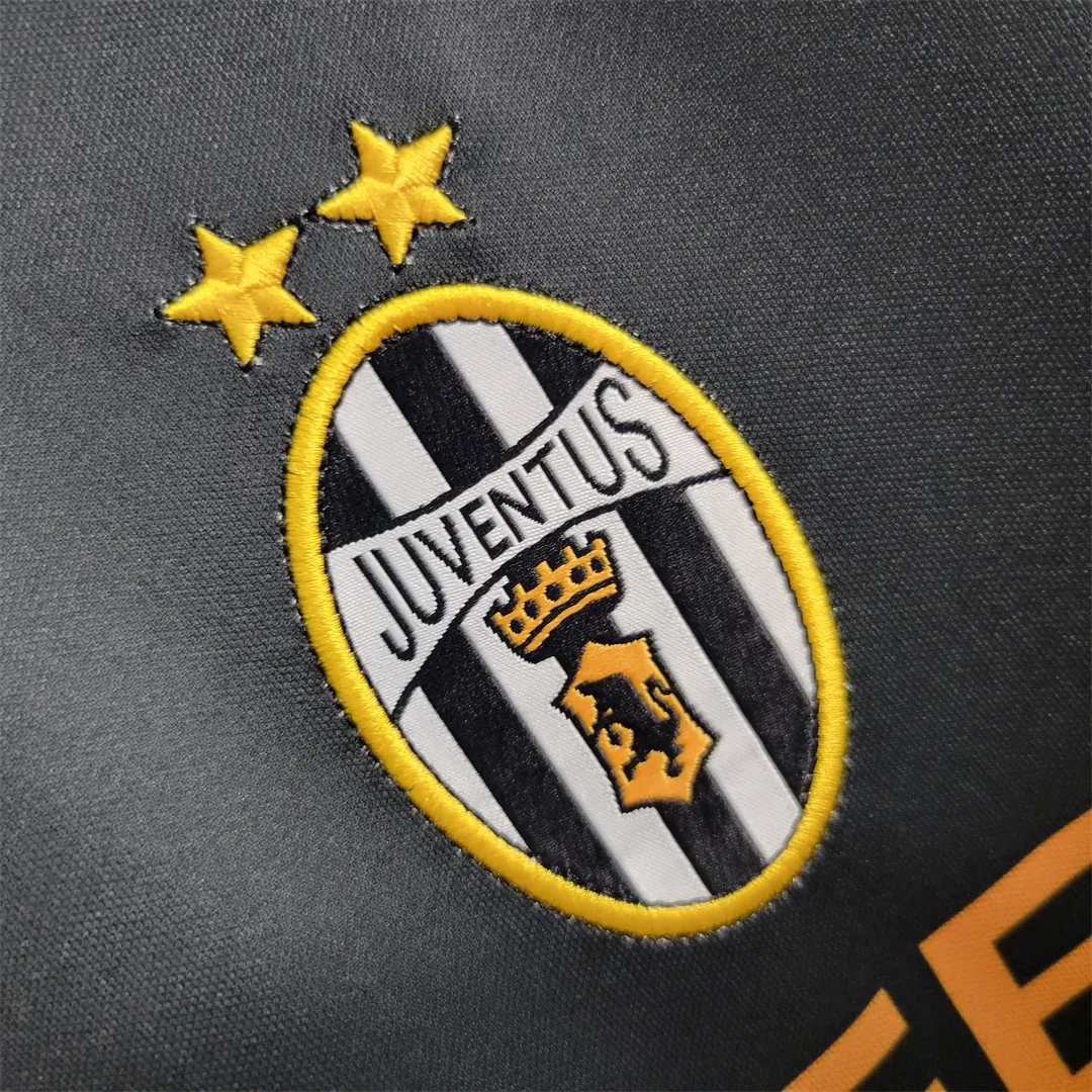 01-02 Juventus away retro jersey soccer supplier S-2XL 1