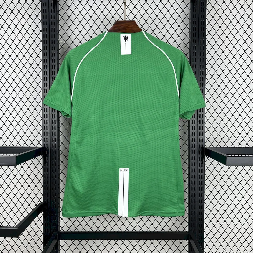 07-08 Manchester United Retro Green Goalkeeper Kit Vintage Shirt AAAAJersey Supply Yupoo 6