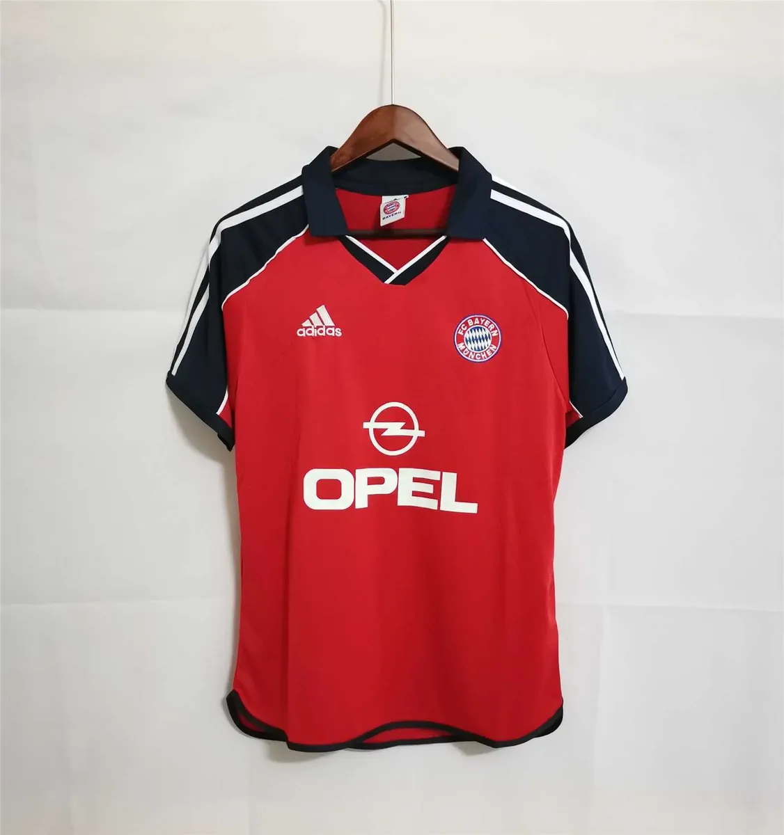 00-01 Bayern Munich Champions League home red 11
