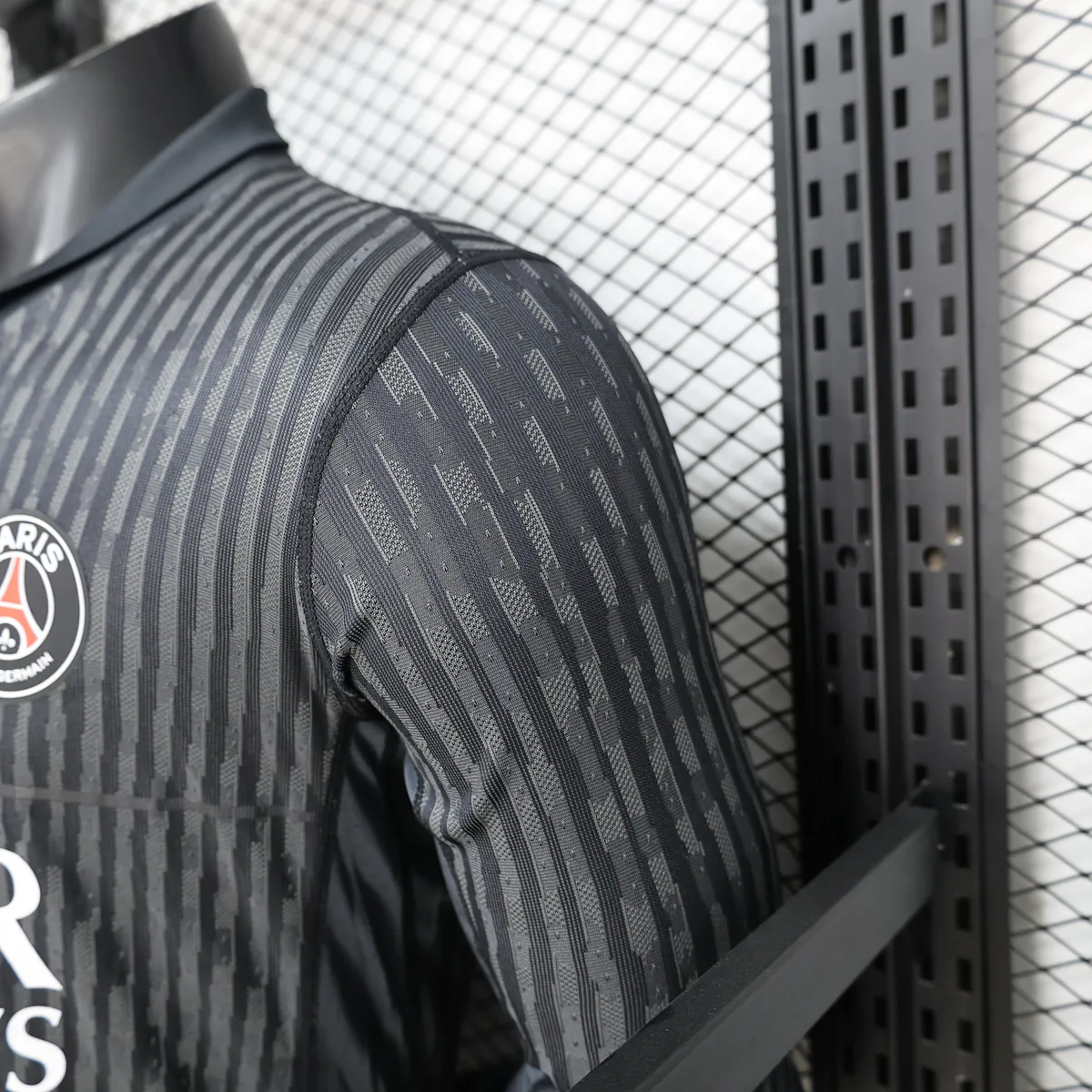 2025-26 PSG Away long sleeved football jersey player version AAAA Jersey Drop ship Yupoo 3
