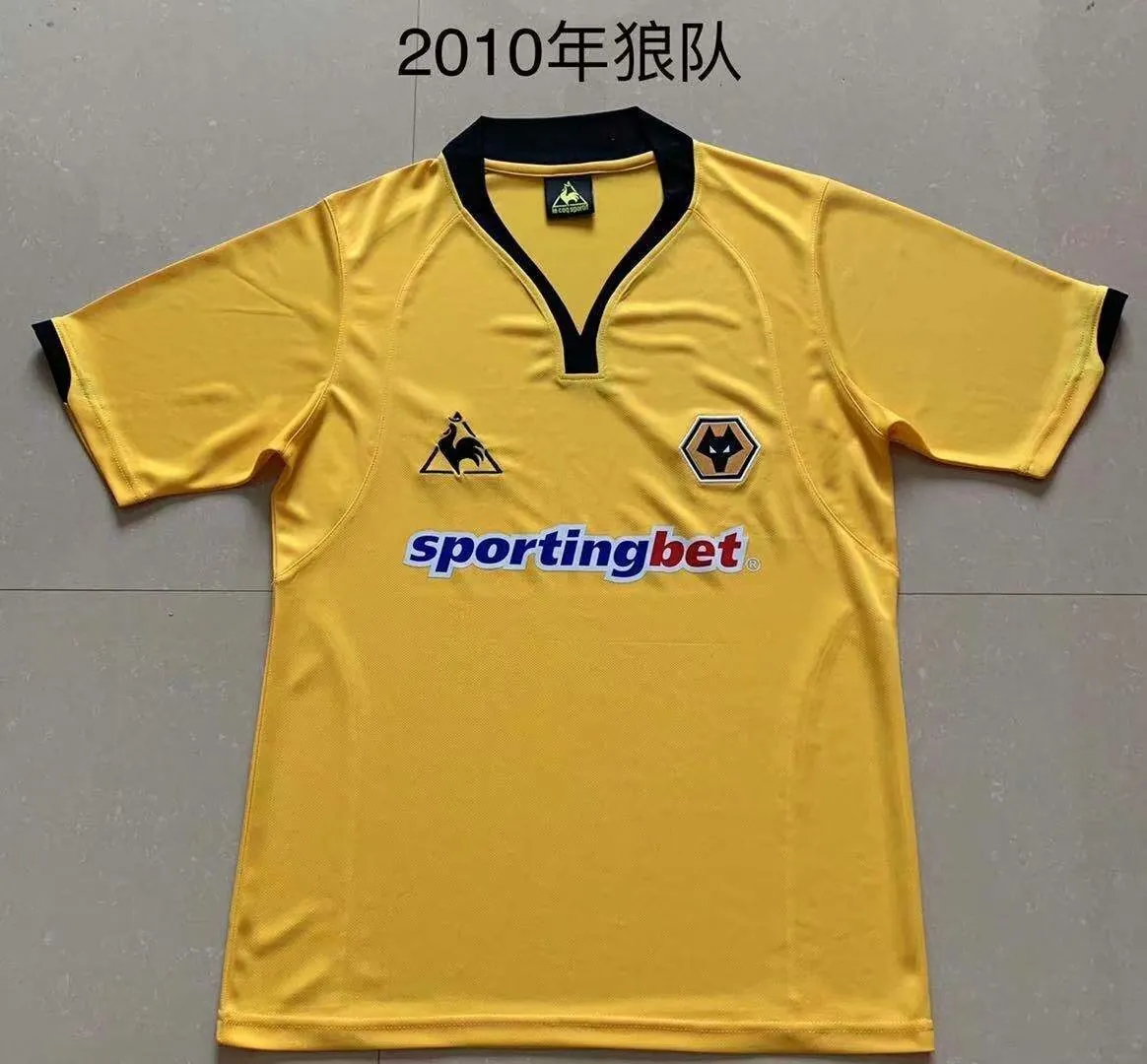 2010 Wolverhampton home 2