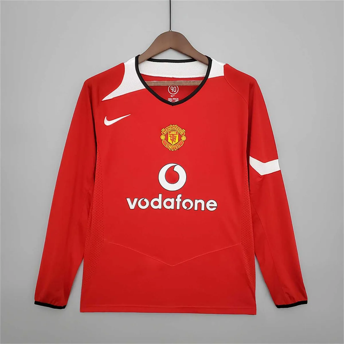 04-06 Manchester United home long sleeve 11