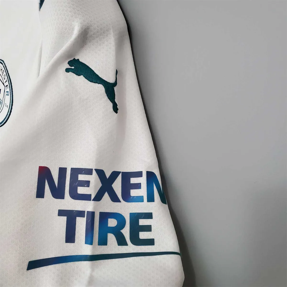 21-22 Manchester City away 4