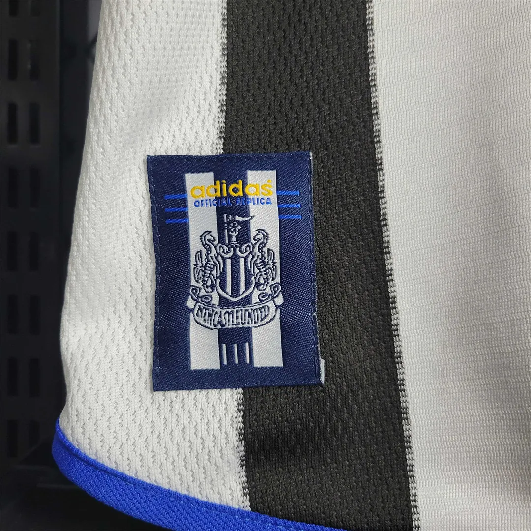 00-01 Newcastle home 5
