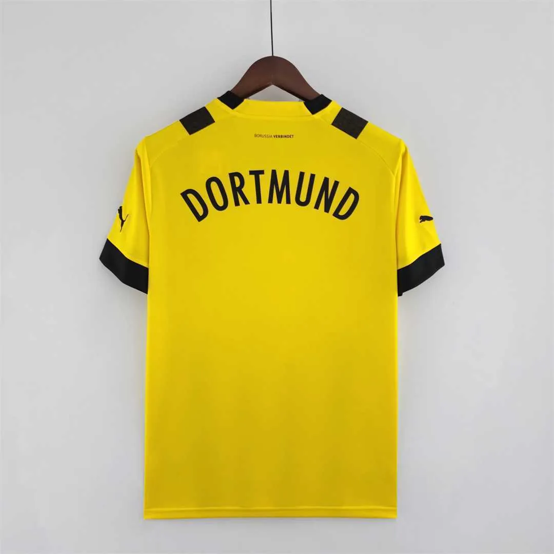 22-23 Dortmund home 8