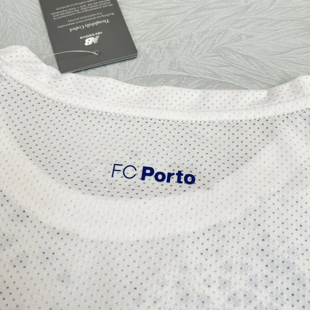 26-27 FC Porto Mens Pre-Match Kit Football T-Shirt AAAAJersey Supply Yupoo 9 4