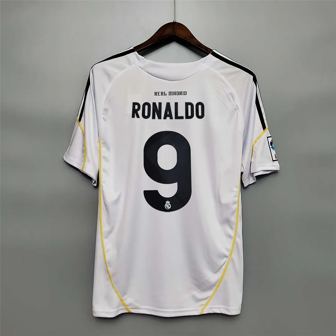 09-10 Real Madrid home - 4 4