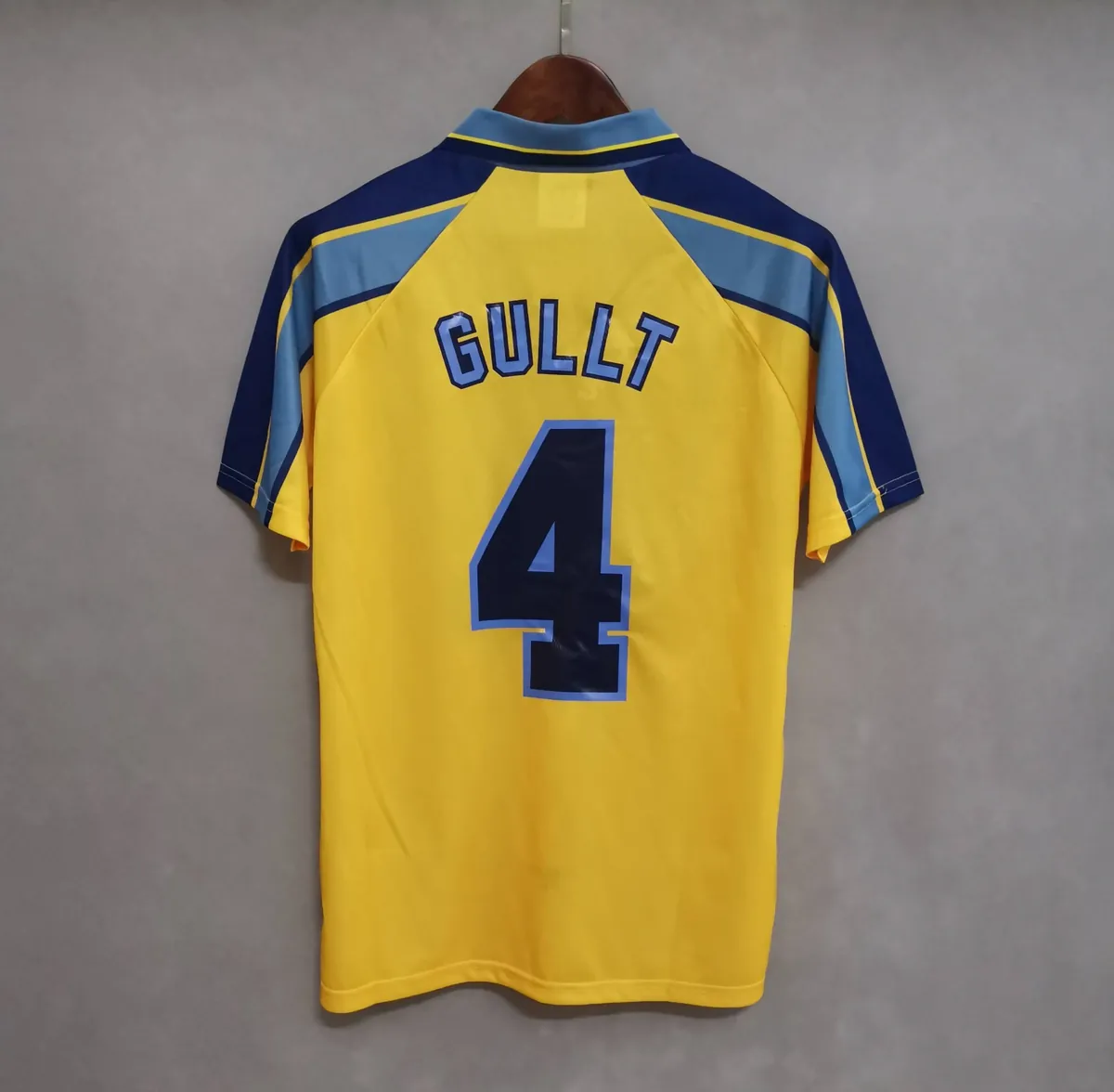 95-97 Chelsea away 8
