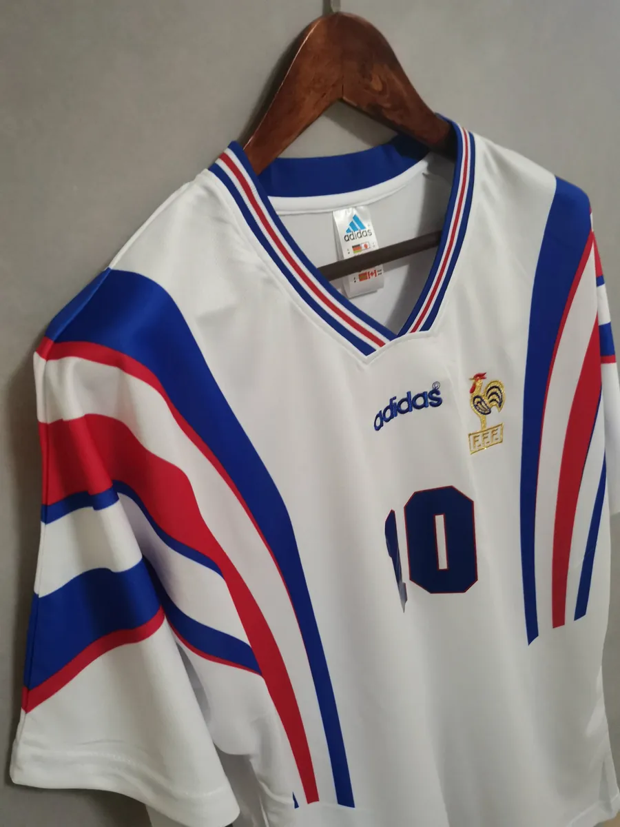 1996 France away 4