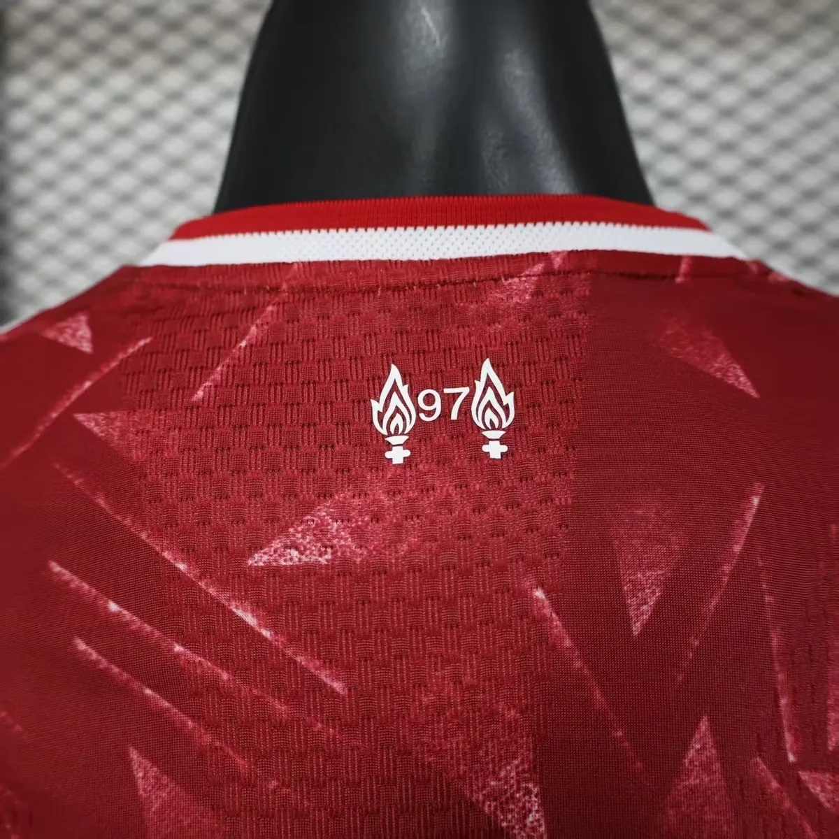 26-27 Liverpool Home Kit Player Version Football Shirt AAAAJersey Supply Yupoo 8
