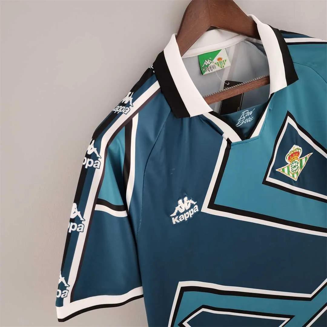 95-97 Real Betis away 4