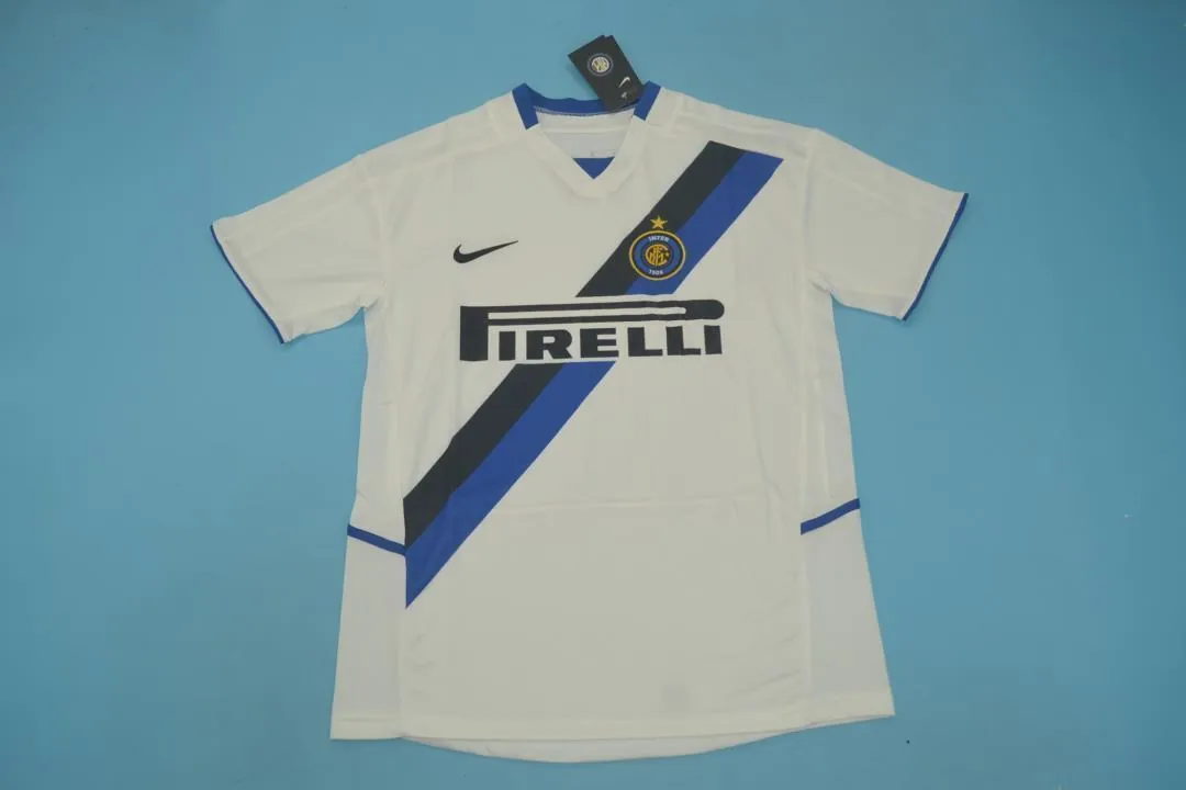 02-03 Inter Milan away white 18
