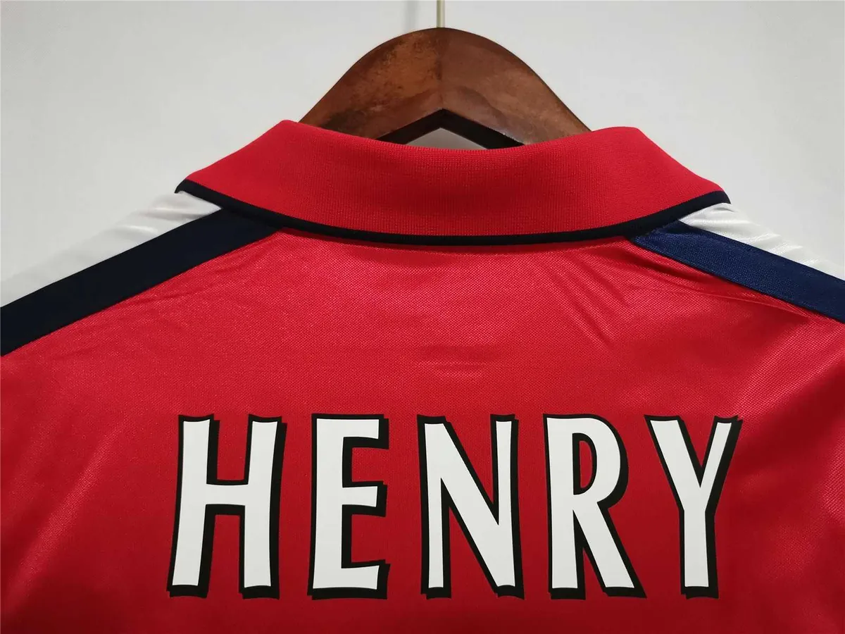 00-01 Arsenal home red 1
